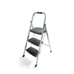 43% off Rubbermaid 3-Step Steel Stool